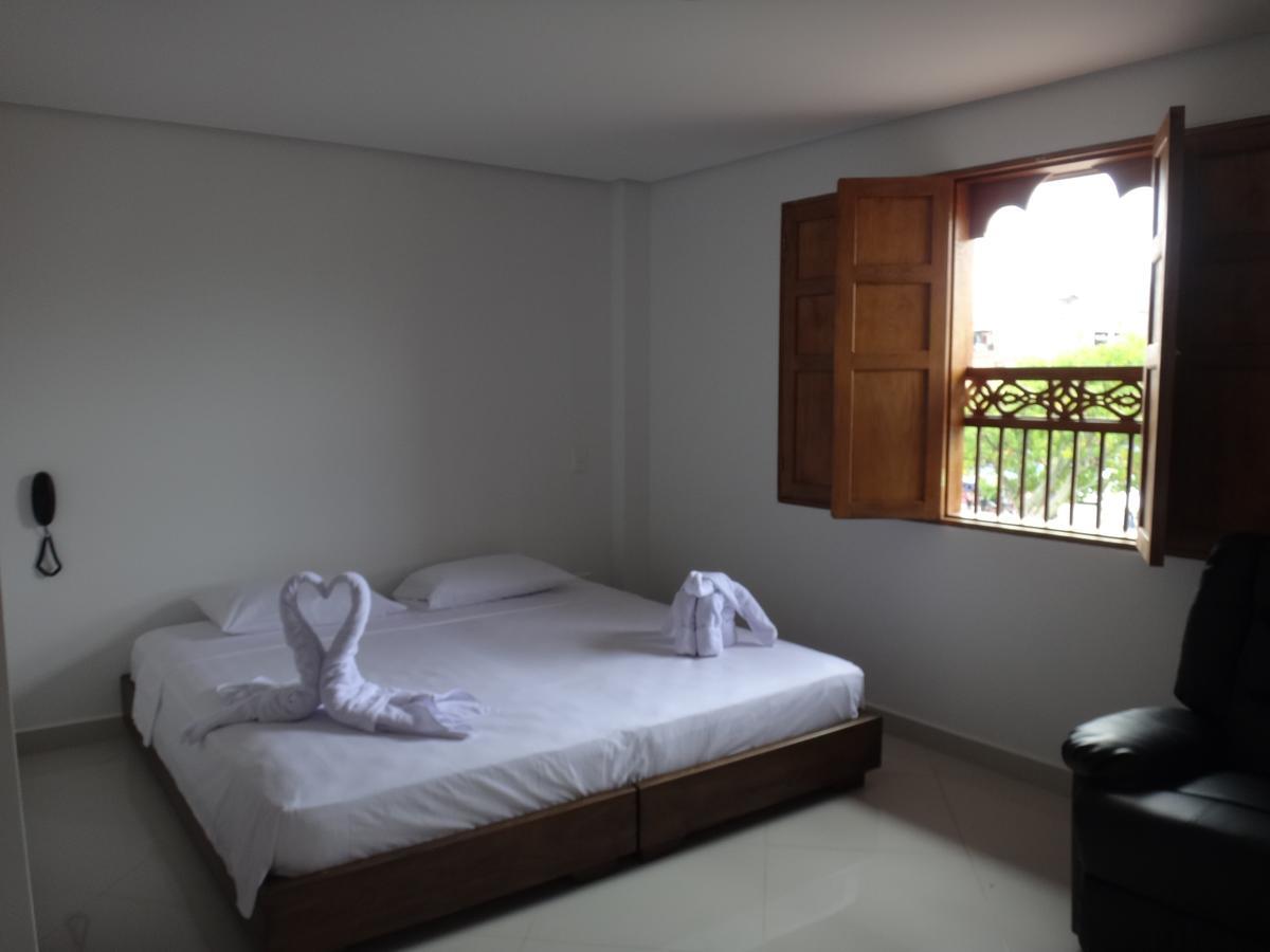 Hotel Bahia Guatapé Buitenkant foto