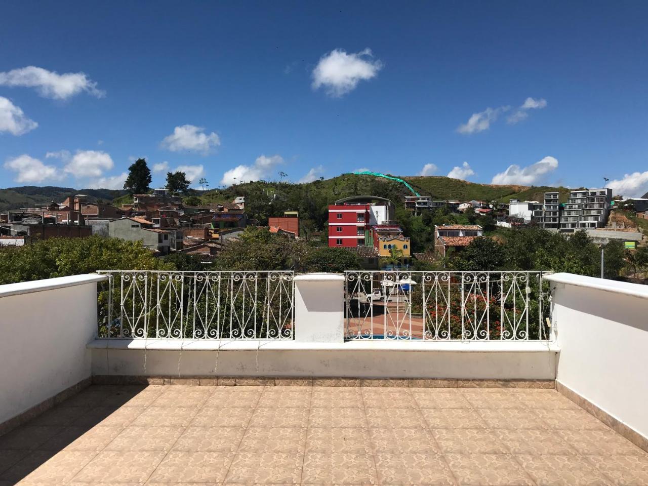 Hotel Bahia Guatapé Buitenkant foto