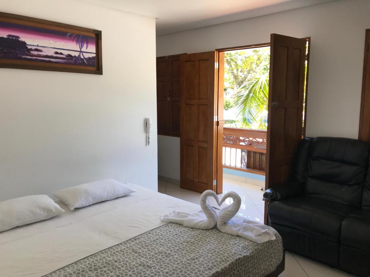 Hotel Bahia Guatapé Buitenkant foto