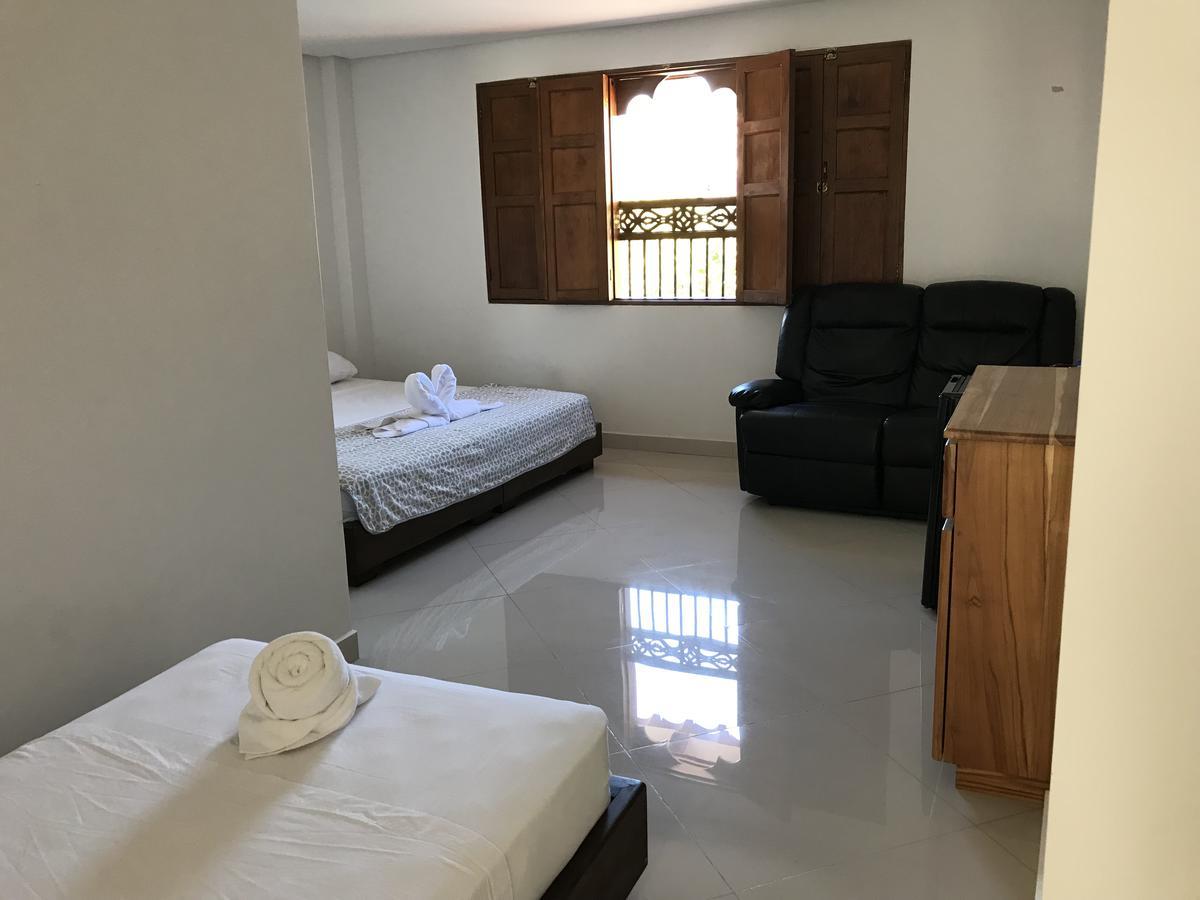 Hotel Bahia Guatapé Buitenkant foto
