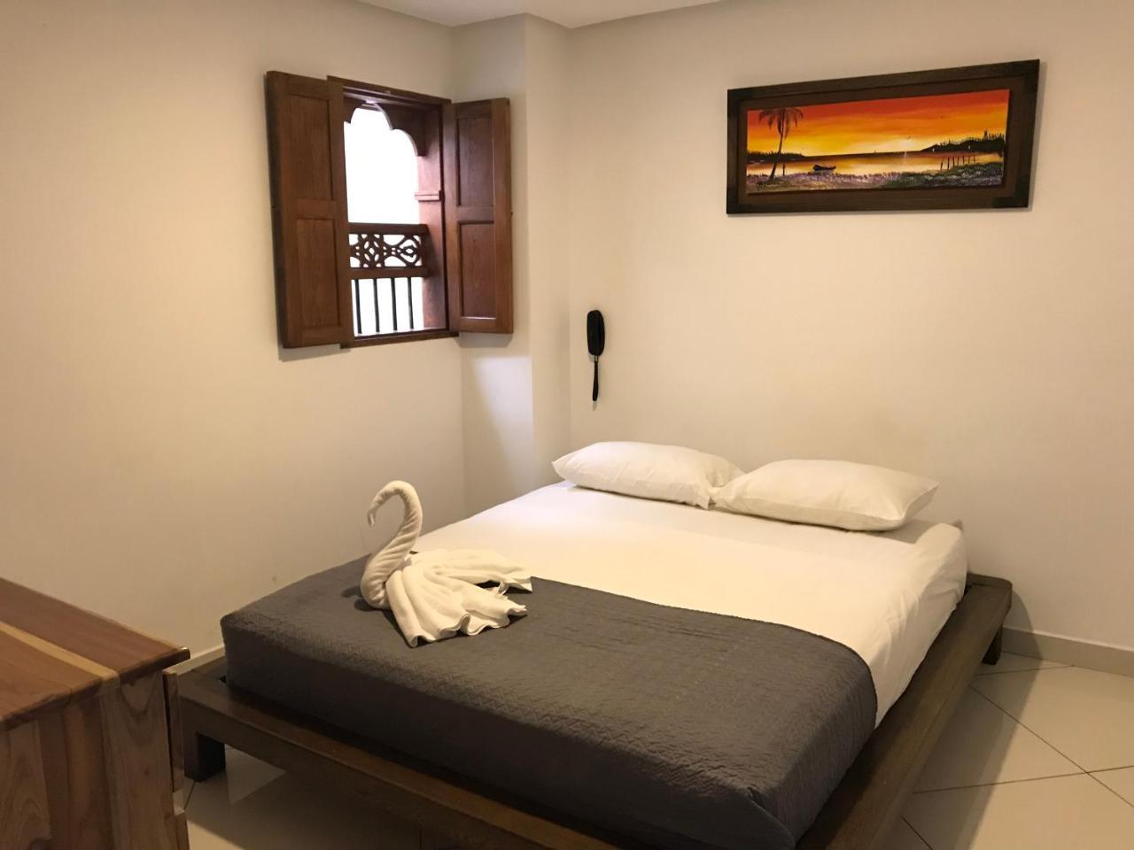Hotel Bahia Guatapé Buitenkant foto